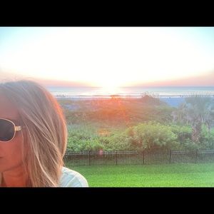 Meet your Posher, Rebecca